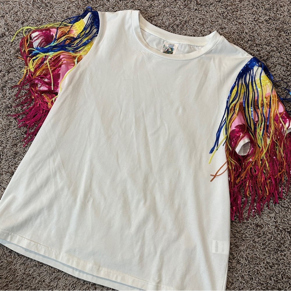 Queen of Sparkles Piñata Sleeve Tee, size M